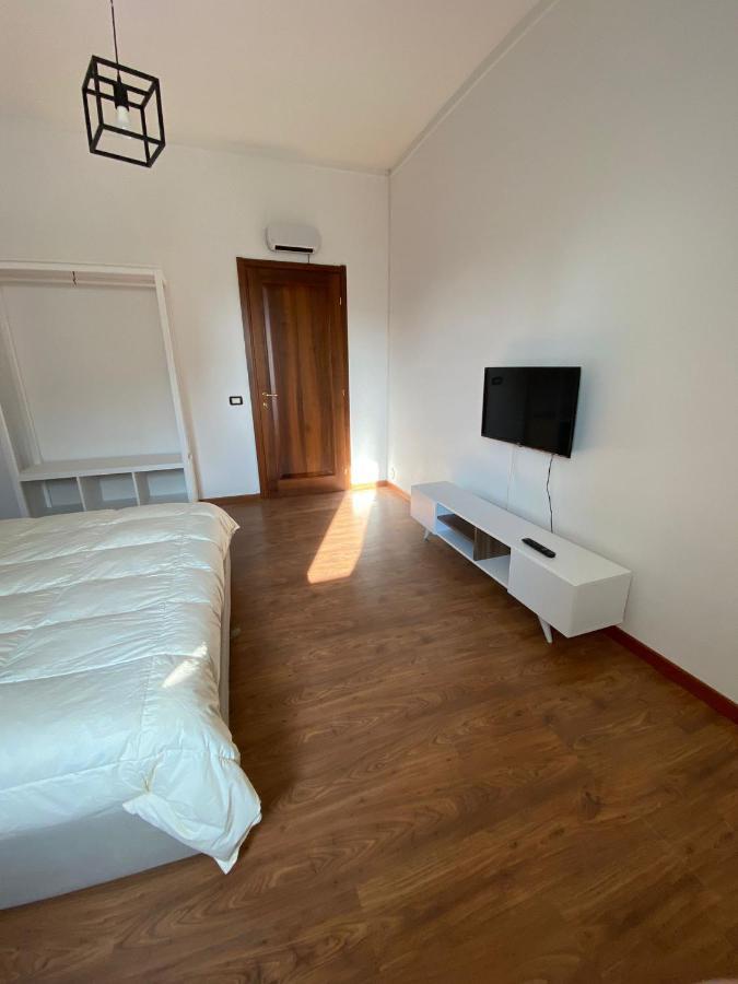 Hlux Oi Affiₜₜacaₘere Hotel Placência Exterior foto