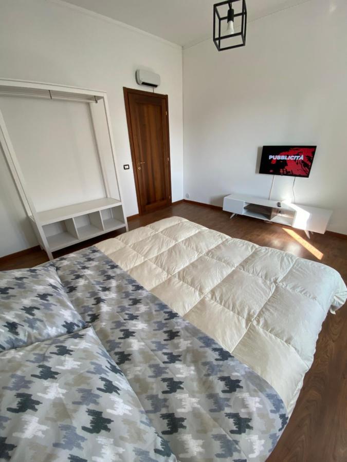 Hlux Oi Affiₜₜacaₘere Hotel Placência Exterior foto